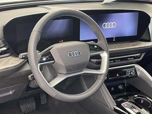 District Green Metallic 2026 Audi Q5 Premium Plus TFSI quattro S tronic