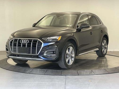 2023 Audi Q5 40 Premium Plus