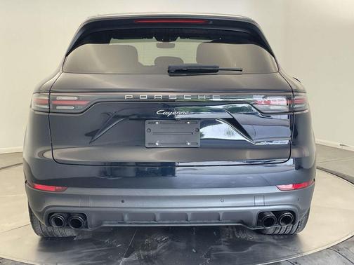 Moonlight Blue Metallic 2023 Porsche Cayenne Platinum Edition