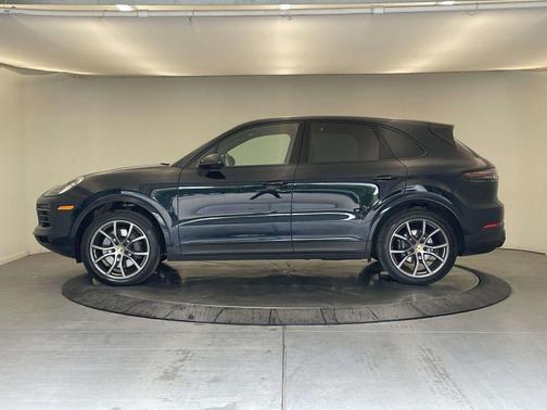 Moonlight Blue Metallic 2023 Porsche Cayenne Platinum Edition