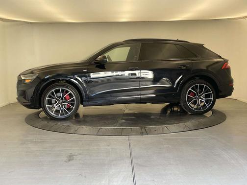 2021 Audi Q8 55 Premium Plus