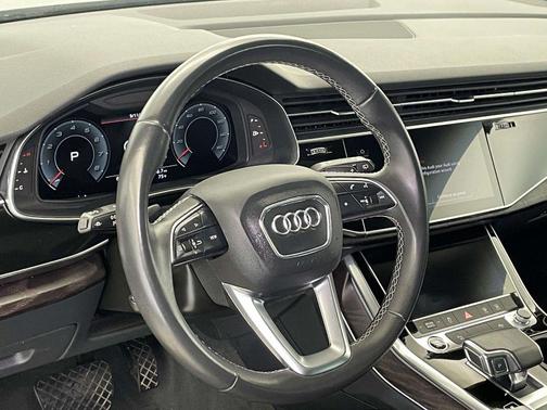 2021 Audi Q8 55 Premium Plus