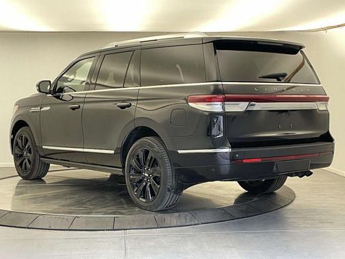 2022 Lincoln Navigator Reserve