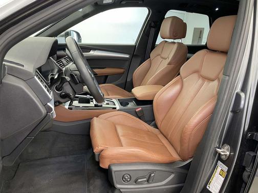 2025 Audi Q5 45 S line Premium Plus
