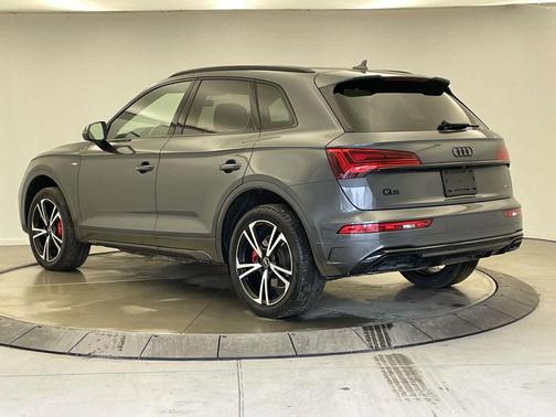 2025 Audi Q5 45 S line Premium Plus
