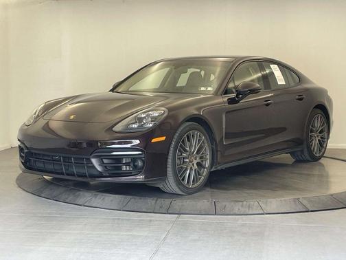 Copper Ruby Metallic 2022 Porsche Panamera 4 Platinum Edition