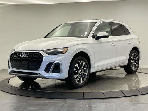 2023 Audi Q5 45 S line Premium