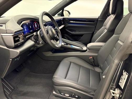 2024 Porsche Macan 4