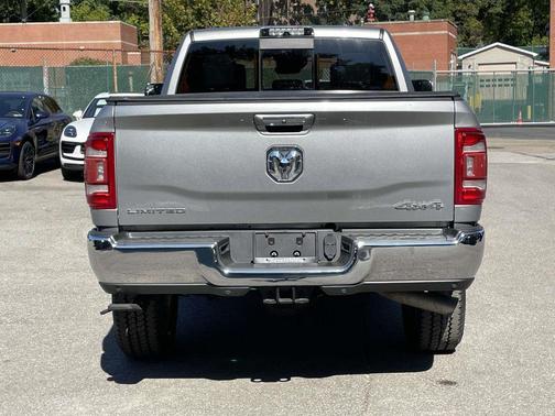 2019 RAM 2500 Limited Crew Cab 4x4 6'4' Box