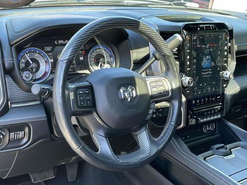2019 RAM 2500 Limited Crew Cab 4x4 6'4' Box