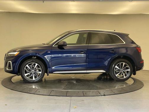 2022 Audi Q5 45 S line Prestige