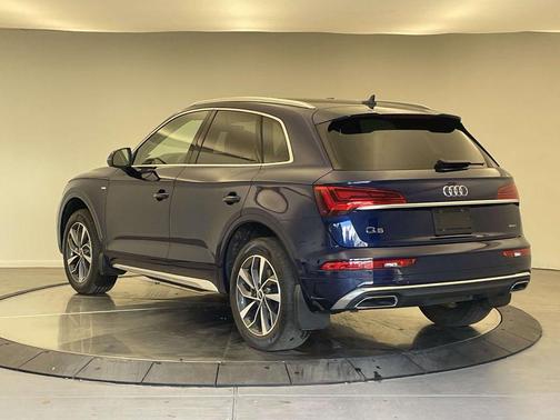 2022 Audi Q5 45 S line Prestige