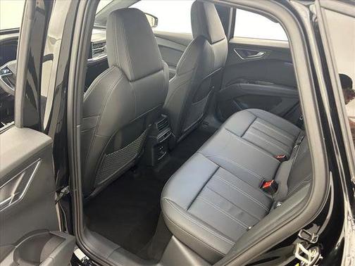 2024 Audi Q4 e-tron Sportback Premium Plus 55 quattro