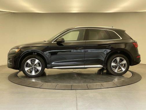 2023 Audi Q5 40 Premium
