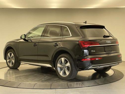 2023 Audi Q5 40 Premium