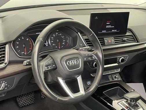 2023 Audi Q5 40 Premium