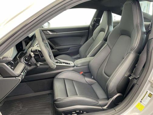 2025 Porsche 911 Carrera S