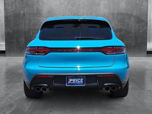 2022 Porsche Macan Base