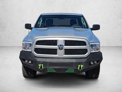 Bright Silver Metallic Clearcoat 2019 RAM 1500 Express