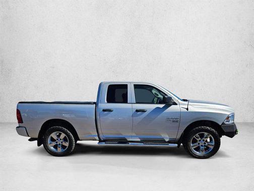 Bright Silver Metallic Clearcoat 2019 RAM 1500 Express