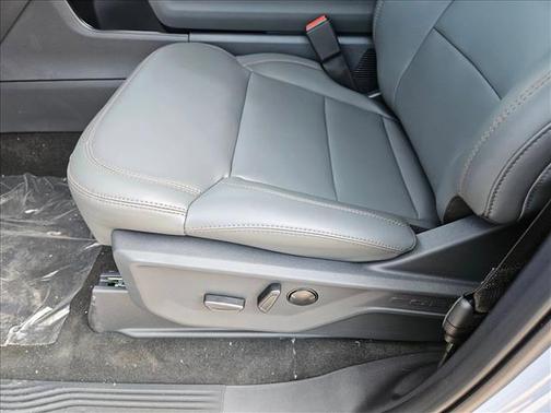 2025 Ford Expedition Max Active 4x4