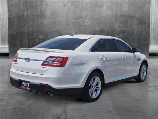 2016 Ford Taurus SEL