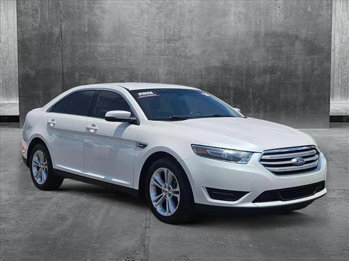 2016 Ford Taurus SEL