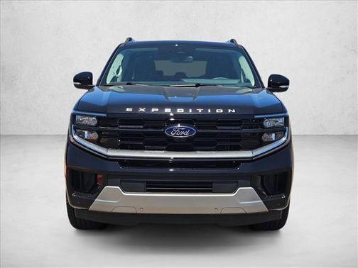Agate Black Metallic 2026 Ford Expedition Max Platinum