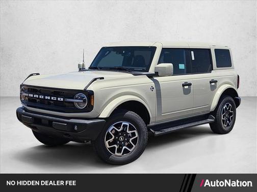 Desert Sand 2026 Ford Bronco Outer Banks