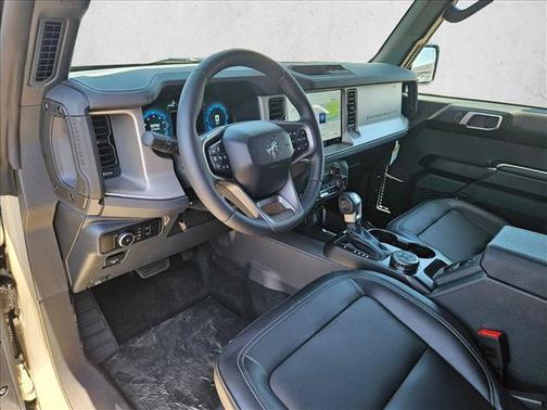 Desert Sand 2026 Ford Bronco Outer Banks