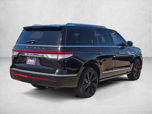 Infinite Black Metallic Clearcoat 2023 Lincoln Navigator Reserve