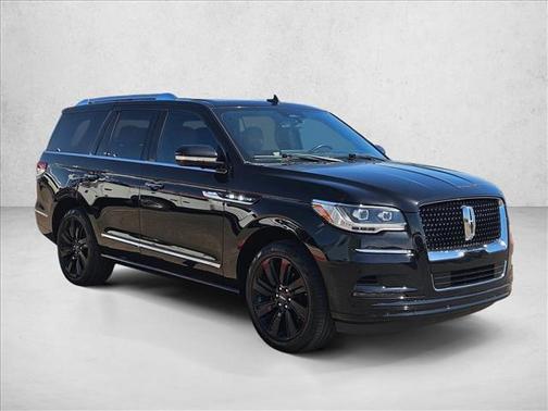 Infinite Black Metallic Clearcoat 2023 Lincoln Navigator Reserve
