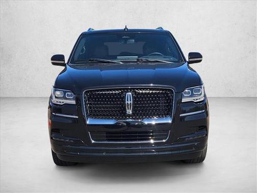 Infinite Black Metallic Clearcoat 2023 Lincoln Navigator Reserve
