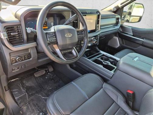 Star White Metallic Tri-Coat 2026 Ford F-250 Platinum