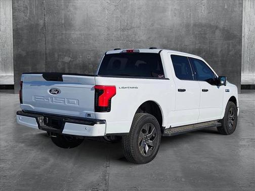 2024 Ford F-150 Lightning XLT
