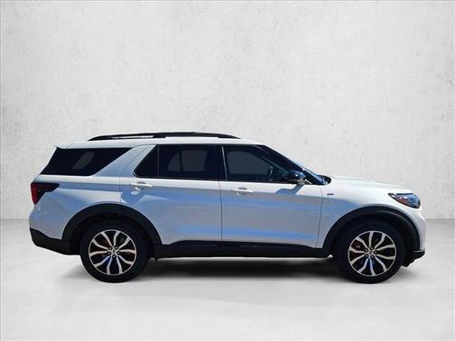 Star White Metallic Tri-Coat 2025 Ford Explorer ST-Line