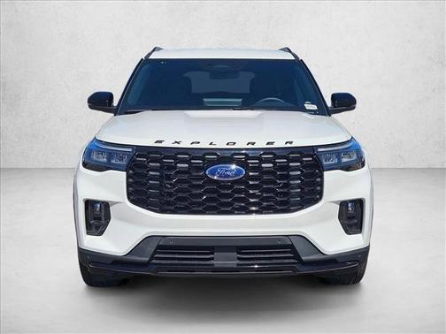 Star White Metallic Tri-Coat 2025 Ford Explorer ST-Line