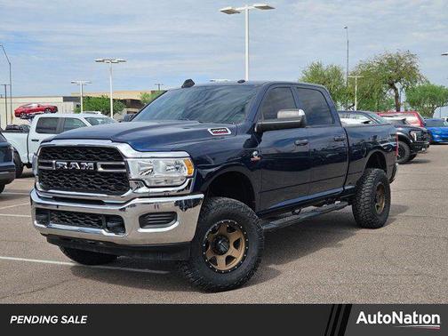 2021 RAM 2500 Tradesman Crew Cab 4x4 6'4' Box