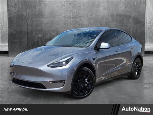 2025 Tesla Model Y Long Range Dual Motor All-Wheel Drive