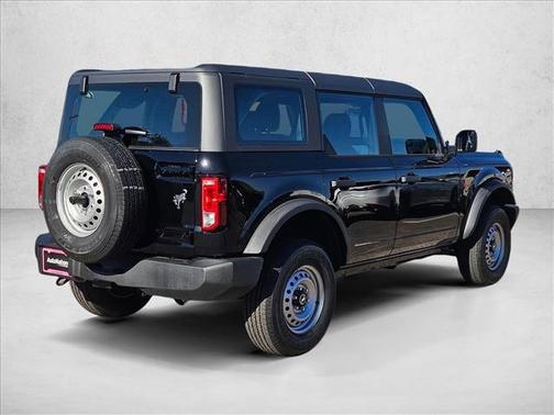 2025 Ford Bronco Base 4 Door 4x4