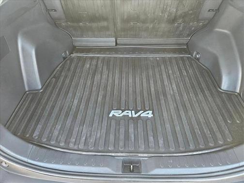 Silver Sky Metallic 2021 Toyota RAV4 XLE