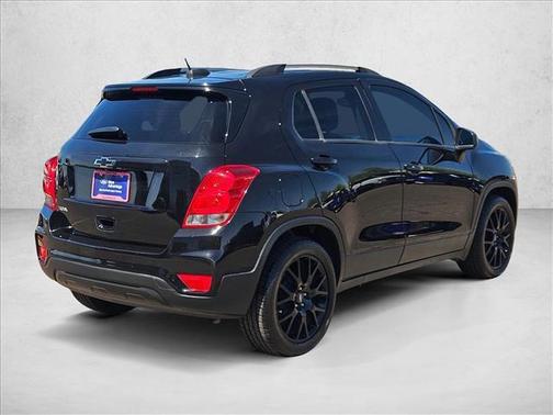 Mosaic Black Metallic 2021 Chevrolet Trax LT