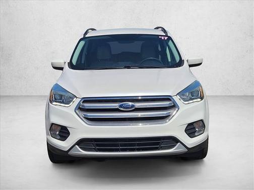 White Platinum Metallic Tri-Coat 2017 Ford Escape SE