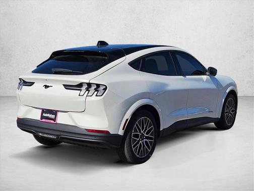 Star White Metallic Tri-Coat 2025 Ford Mustang Mach-E Premium