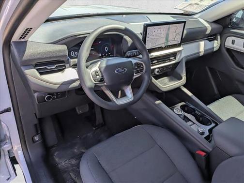 Space White Metallic 2026 Ford Explorer Active