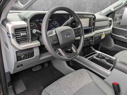2025 Ford F-250 XLT
