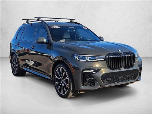 2022 BMW X7 M50i