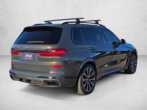 2022 BMW X7 M50i
