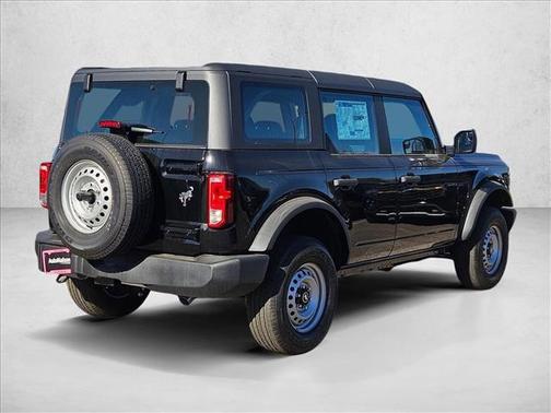 2025 Ford Bronco Base 4 Door 4x4