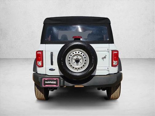 2025 Ford Bronco Base 4 Door 4x4